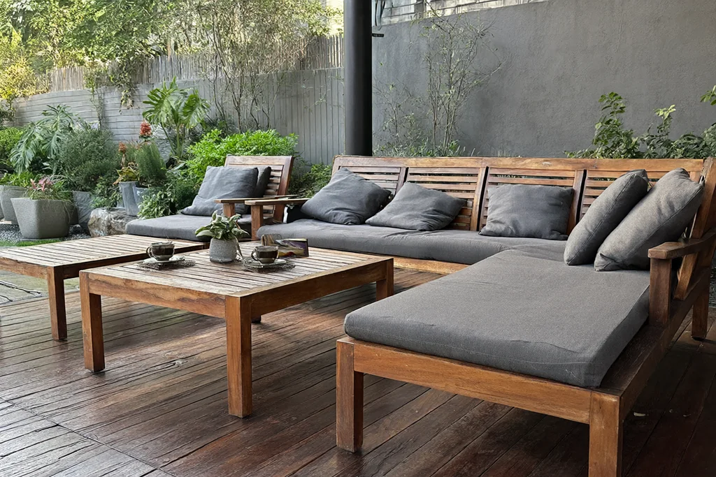 Wood-en-stock