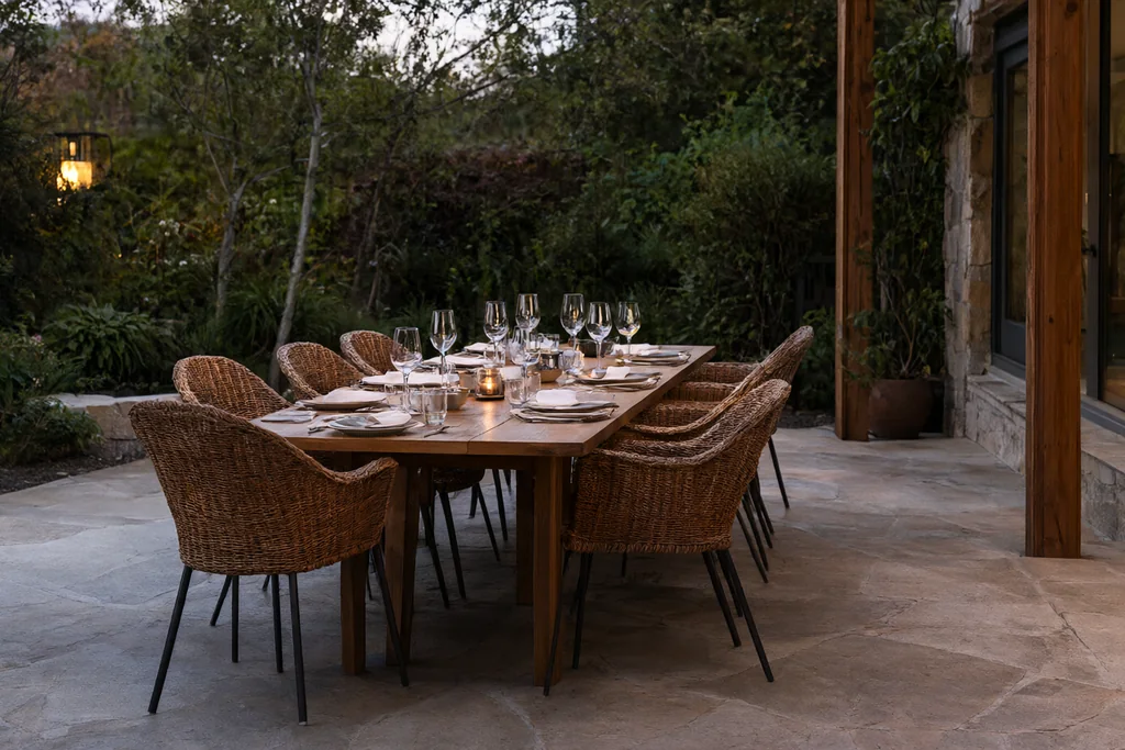 Table de 200 à 300 cm : combien de convives, quelle terrasse, quel matériau