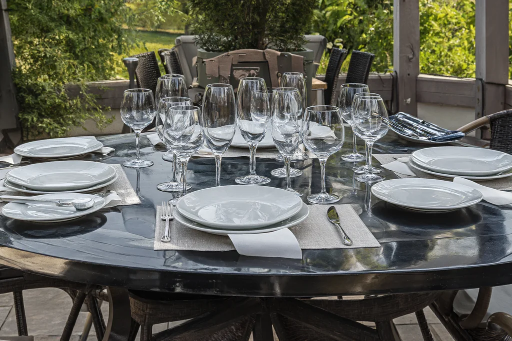 Quelle taille de table de jardin pour combien de convives