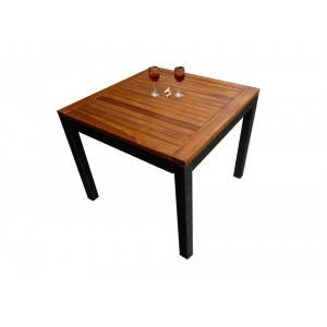 table carré de jarin en teck huilé et résinne tressée
