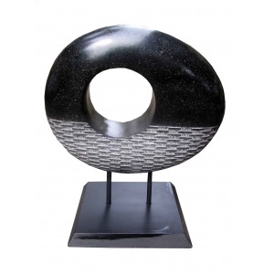 statue en pierre noire – hauteur 50 cm