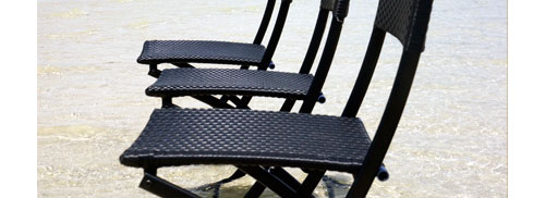 chaise en résine Fidji